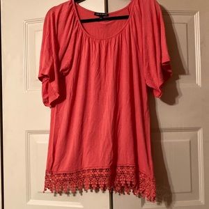 Cable & Gauge womens top/coverup. Size L. Peach